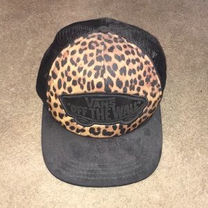 Cheetah snapback